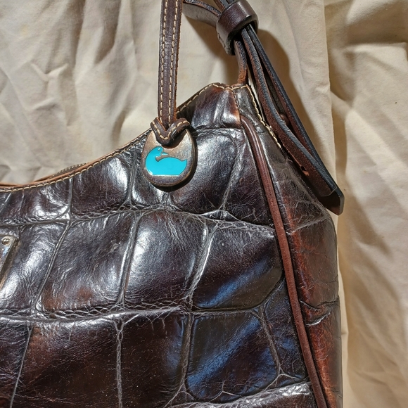 Dooney and bourke shoulder bag - Picture 4 of 8